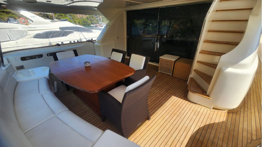 echo plus motor yacht (014)