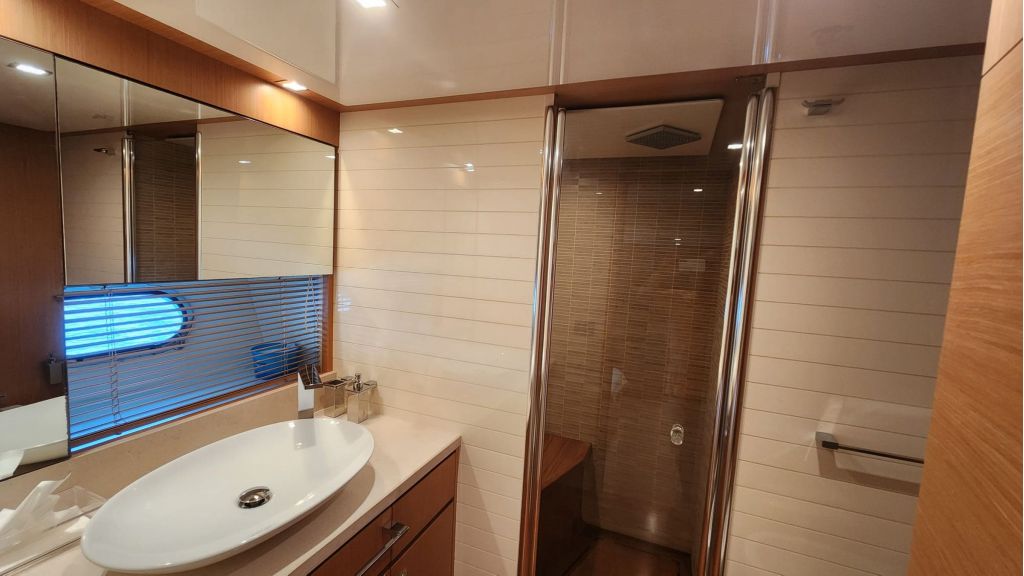 echo plus motor yacht (020)