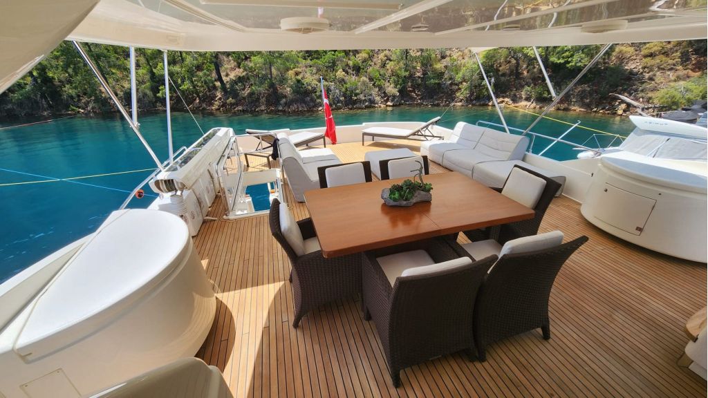 echo plus motor yacht (021)