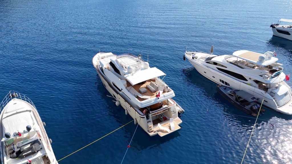 echo plus motor yacht (039)