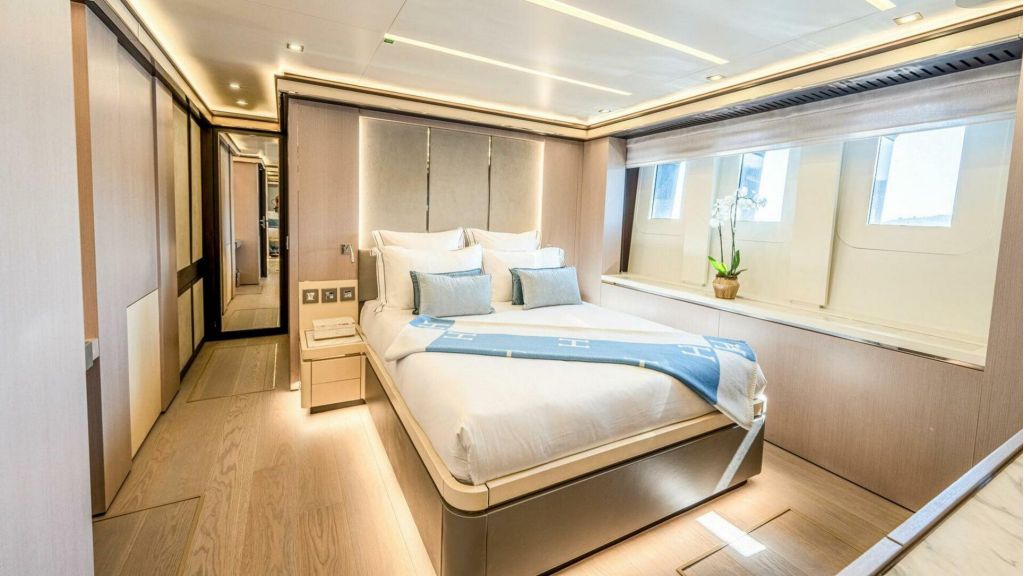 Provocateur Yacht for Sale (026)