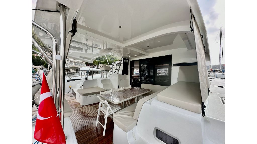 castor lagoon 42 - 2022 (003)