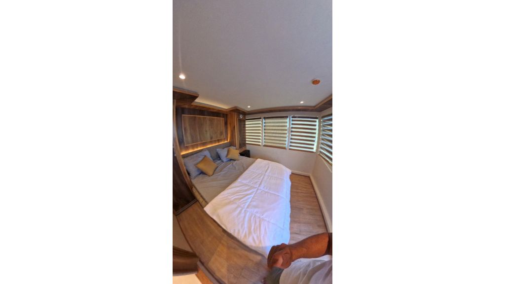 iron yacht (013)