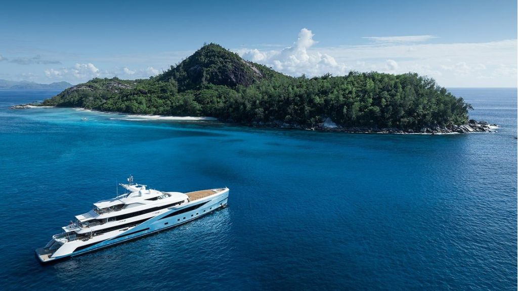 Amalya Motor Yacht (2)