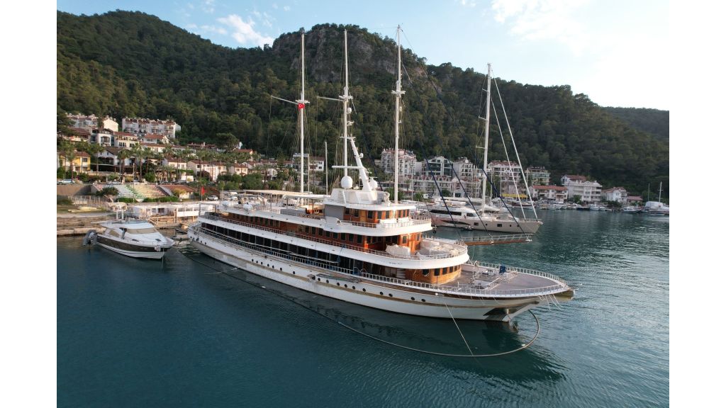 royal admiral for sale (003)