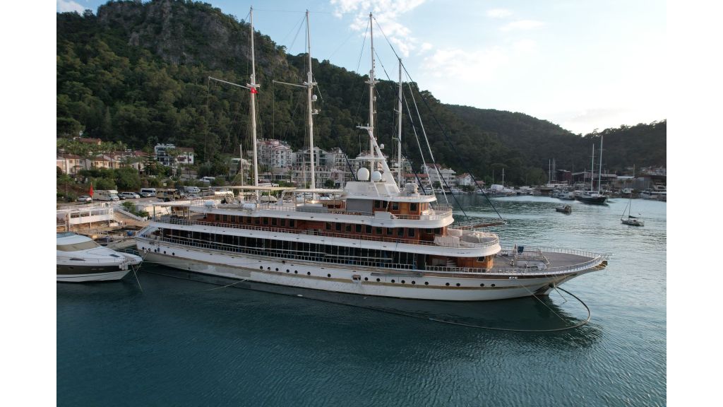 royal admiral for sale (007)