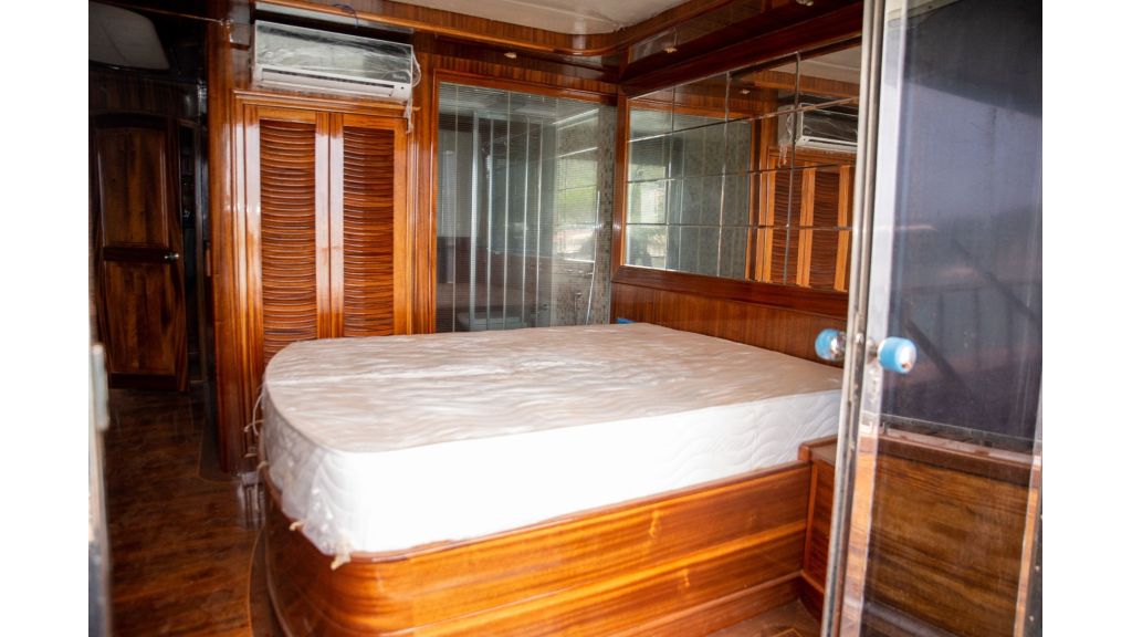 royal admiral for sale (034)