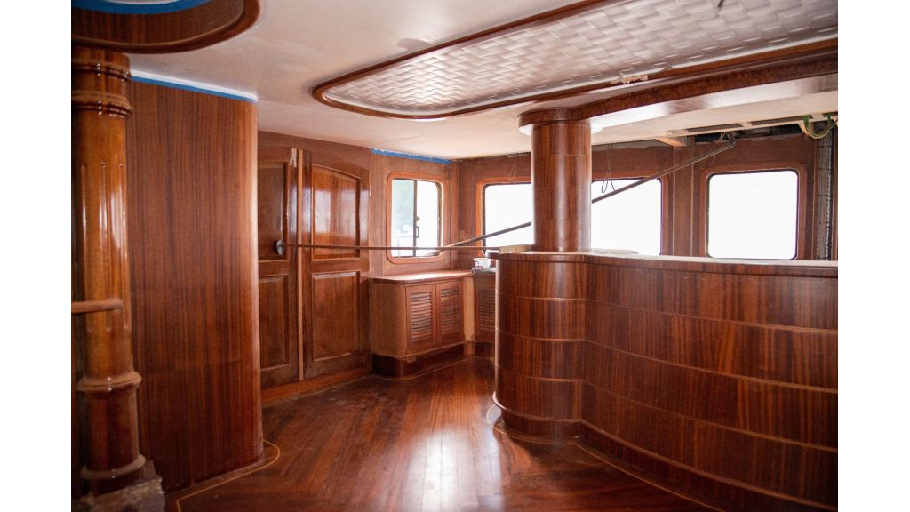 royal admiral for sale (041)