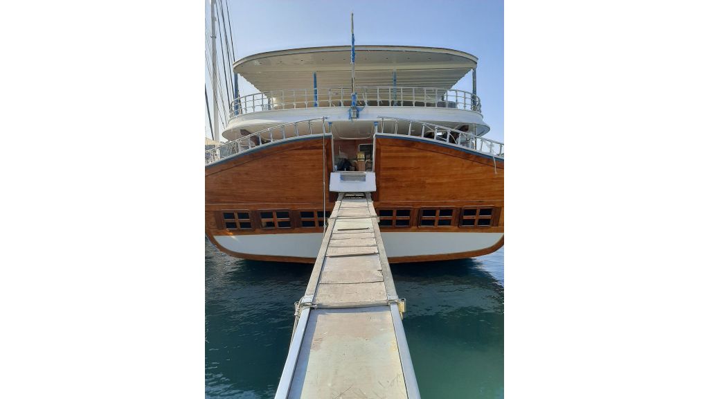 royal admiral for sale (068)