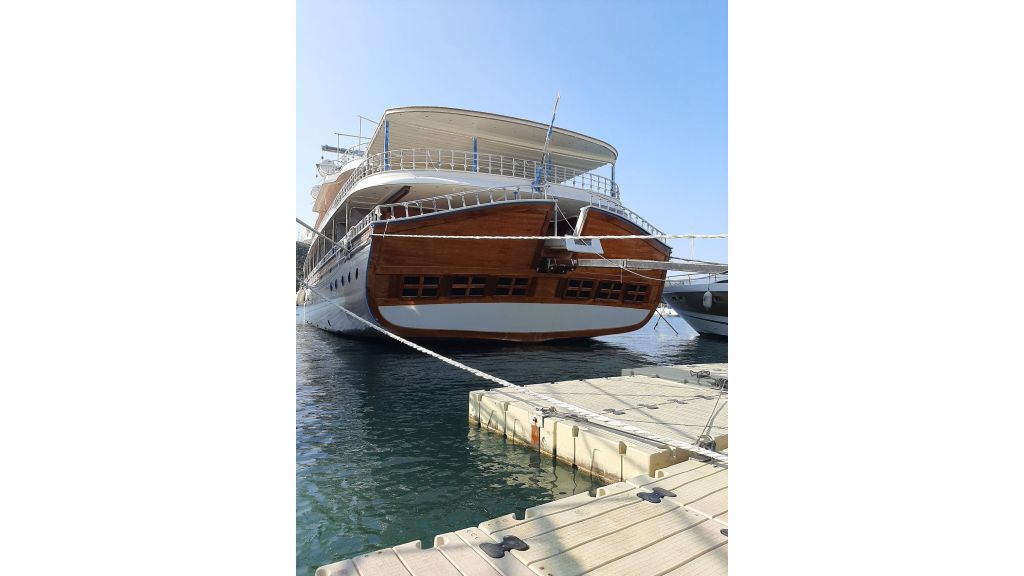 royal admiral for sale (070)