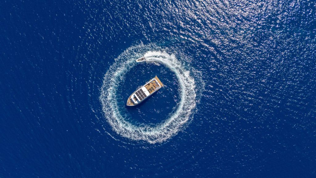 Aksa-s Motor Yacht (013)