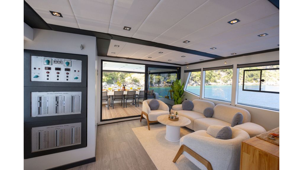 Aksa-s Motor Yacht (030)