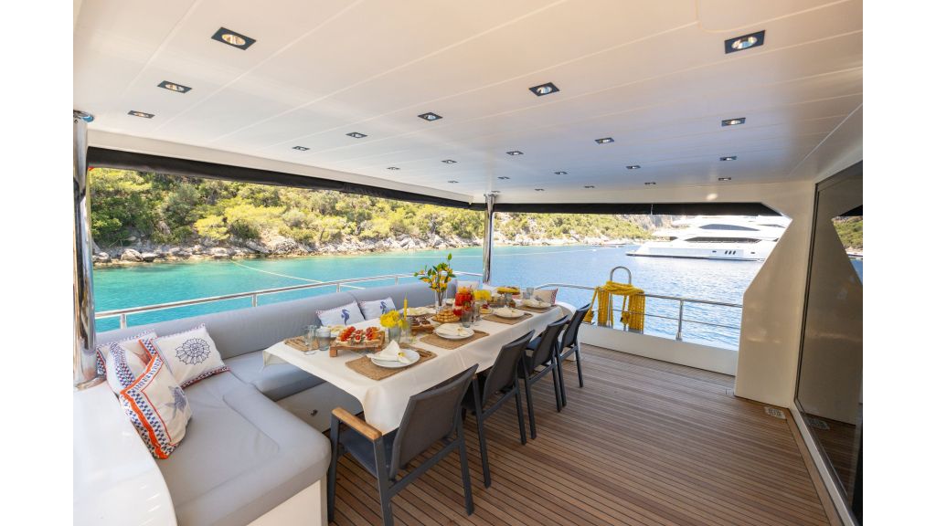 Aksa-s Motor Yacht (033)