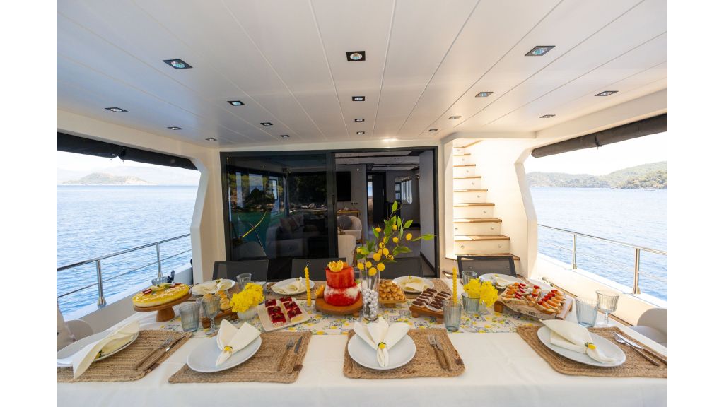 Aksa-s Motor Yacht (035)