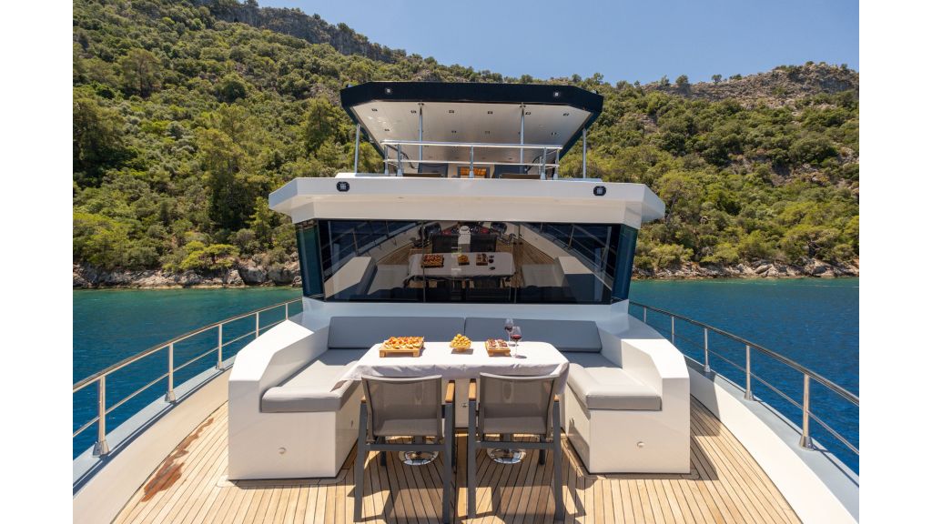 Aksa-s Motor Yacht (041)