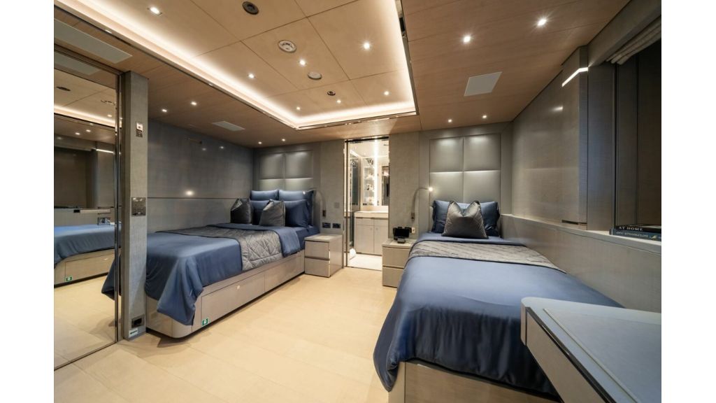 salt motor yacht (021)