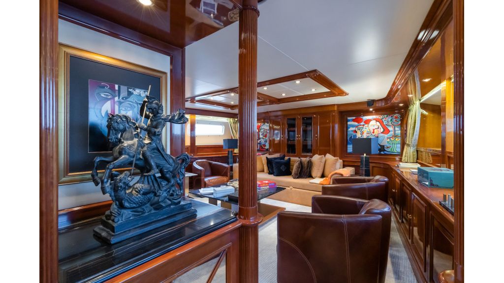 Amadea MotorYacht (021)