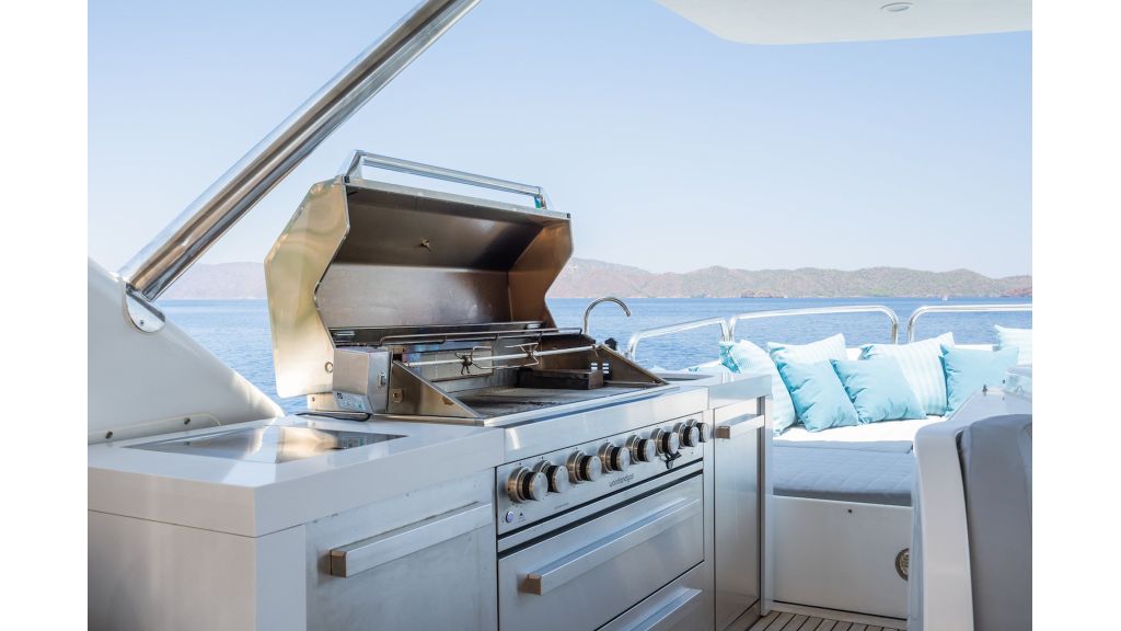 Amadea MotorYacht (026)