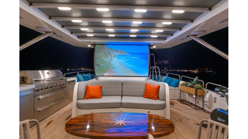 Amadea MotorYacht (028)