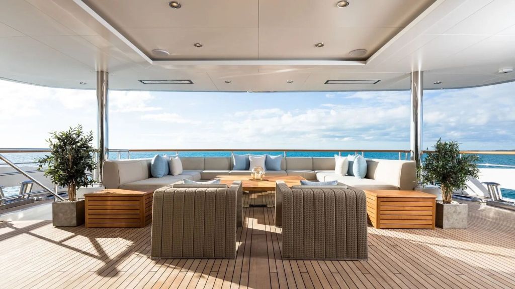 Artisan MotorYacht (004)