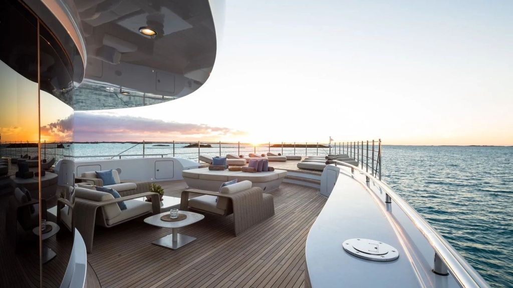 Artisan MotorYacht (007)