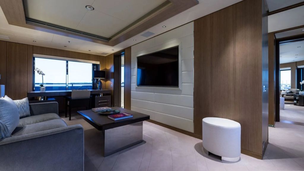 Artisan MotorYacht (021)