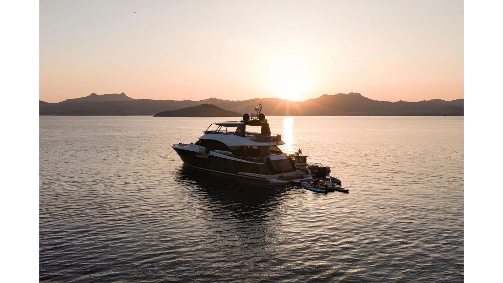 Bella Luna MotorYacht (019)