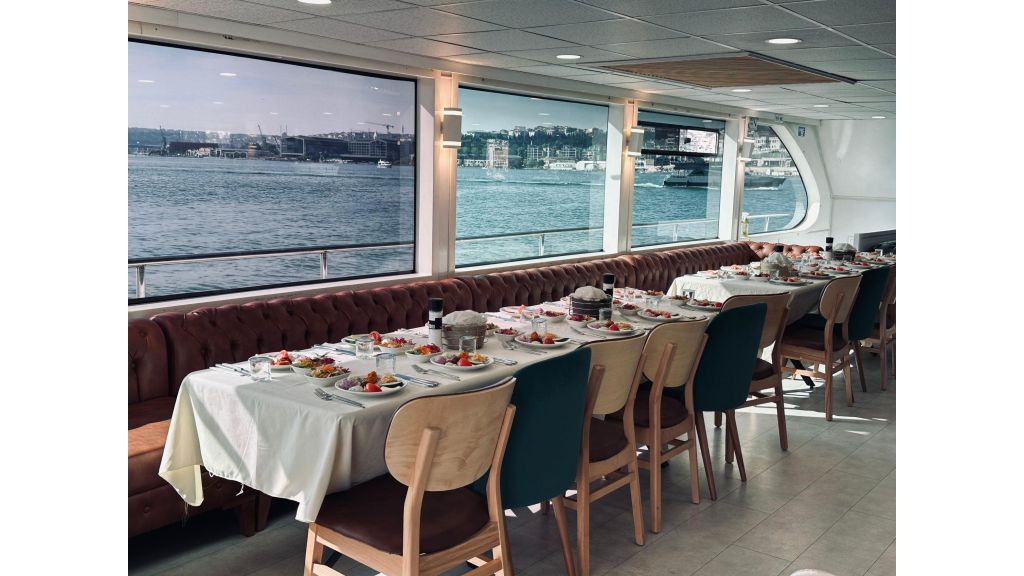 Ruyacz Motor Yacht (010)