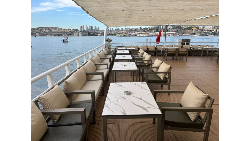 Ruyacz Motor Yacht (018)