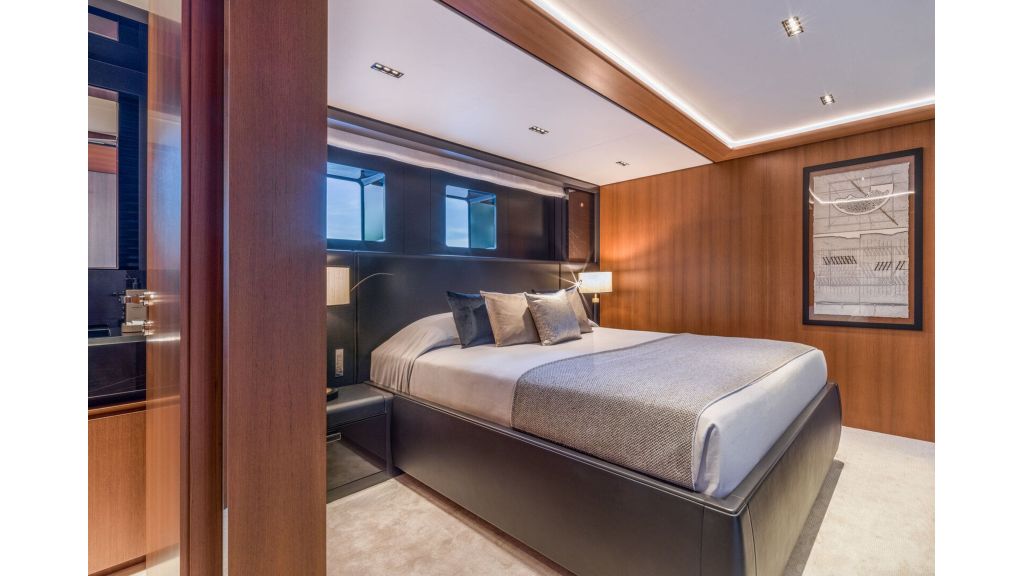Sairu MotorYacht (024)