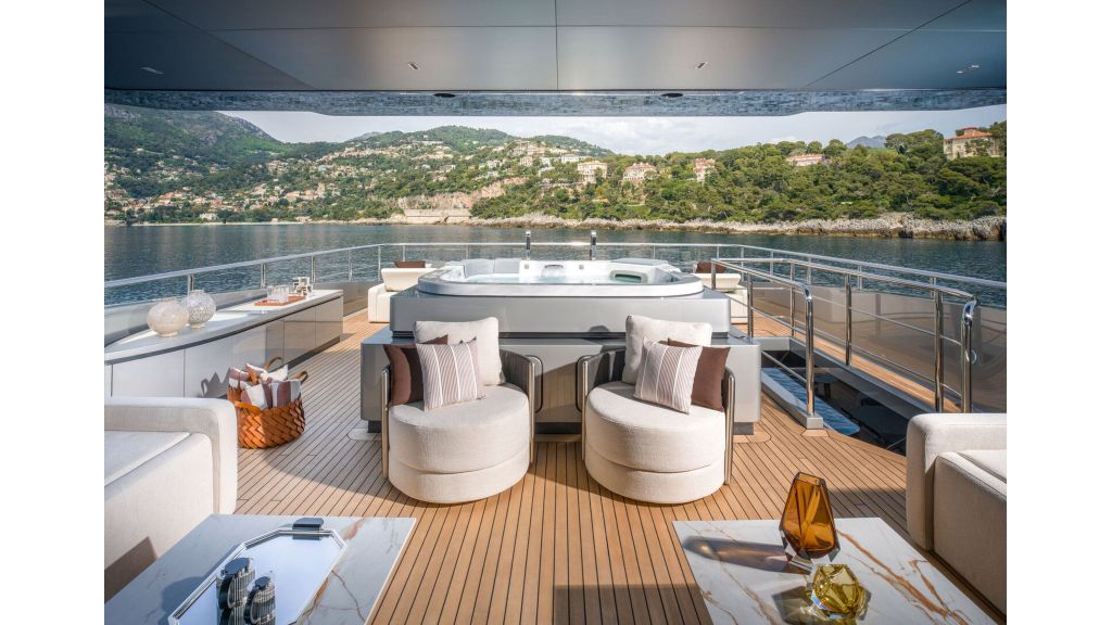 Sairu MotorYacht (031)