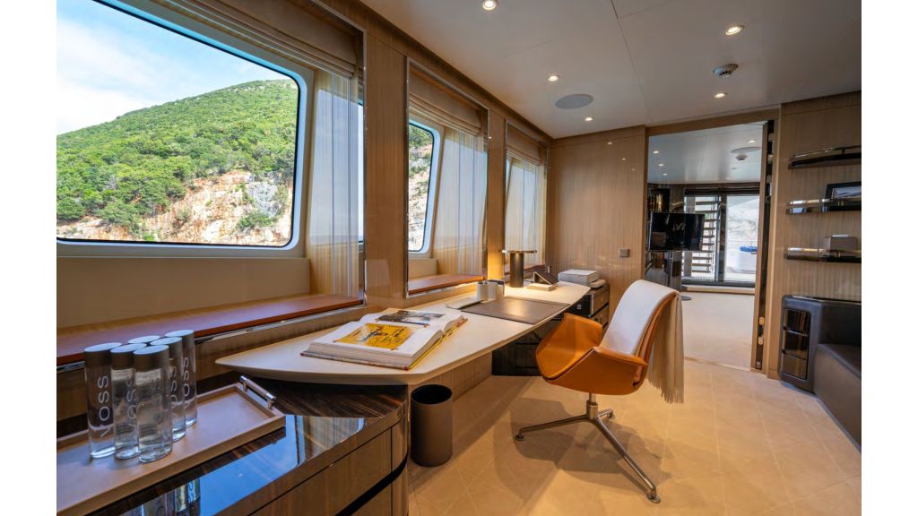 Starlust MotorYacht (008)