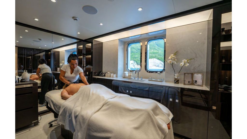 Starlust MotorYacht (022)