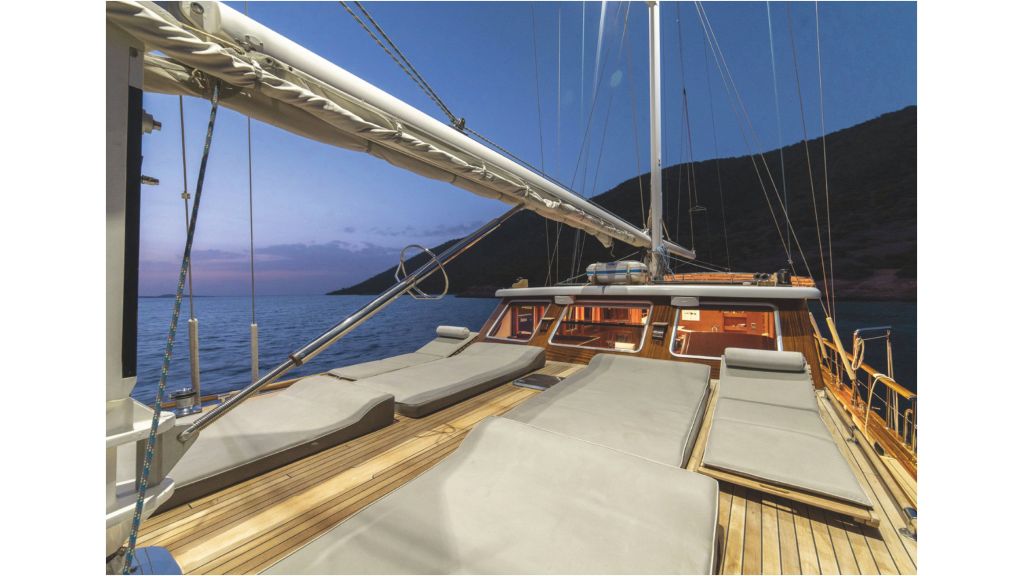Aganippe Gulet (017)