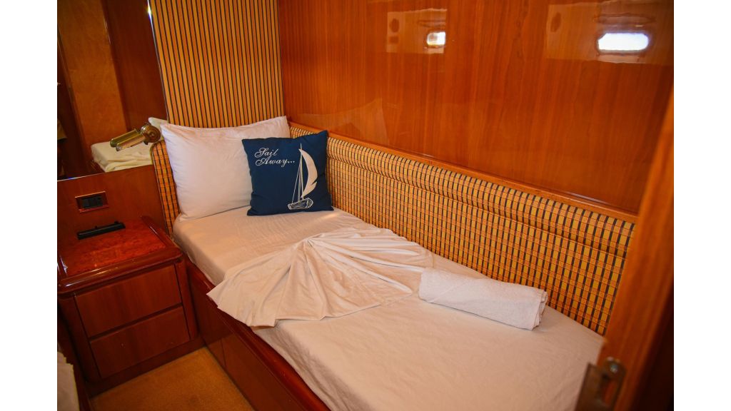 Gokce1 MotorYacht (018)