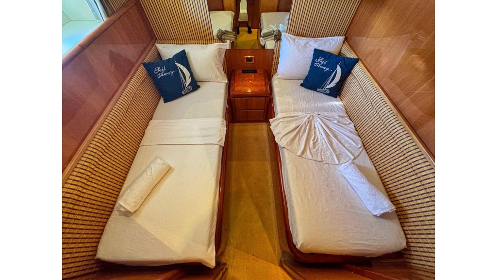 Gokce1 MotorYacht (020)