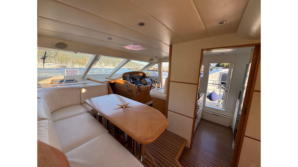 Guy Couach Motor Yacht (015)
