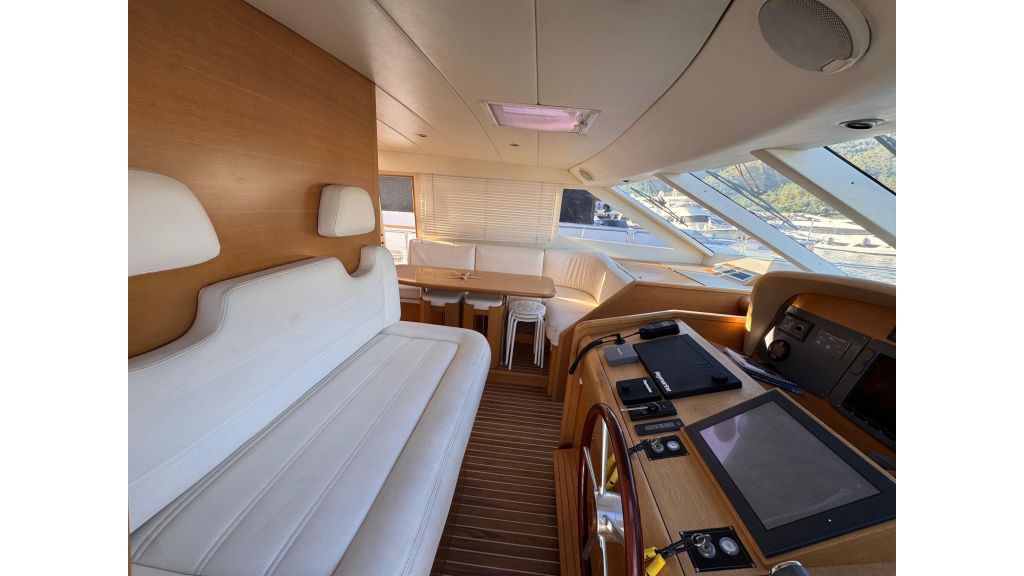 Guy Couach Motor Yacht (016)