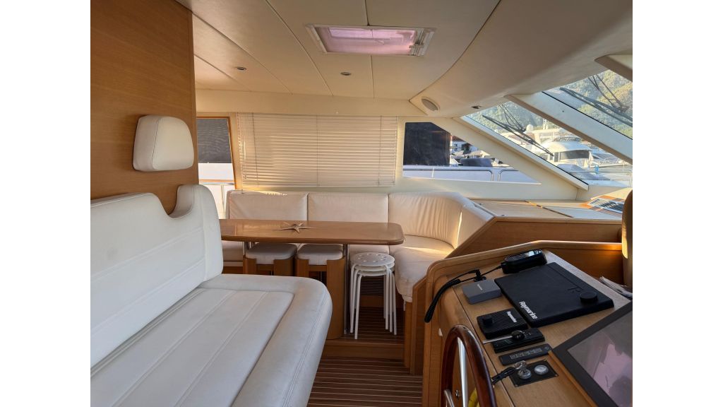 Guy Couach Motor Yacht (017)