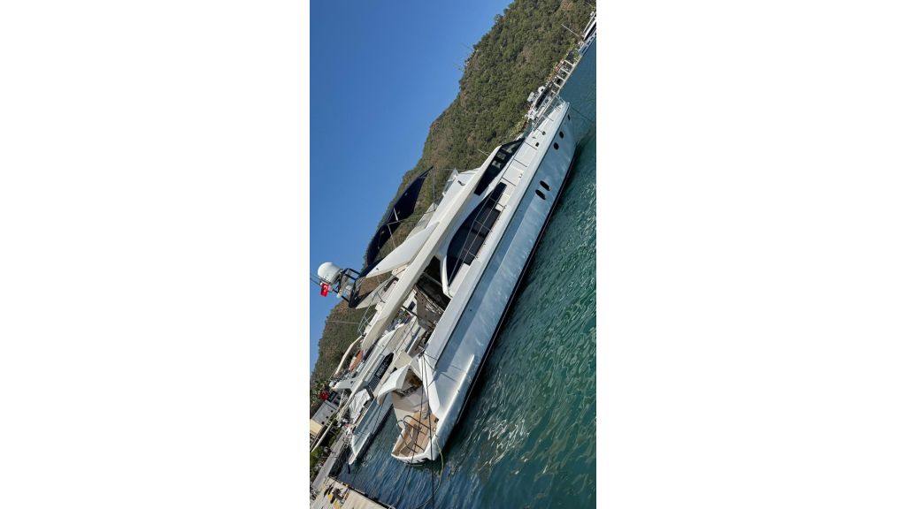 Guy Couach Motor Yacht (025)