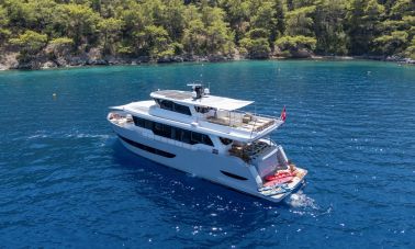 Ozde 2 MotorYacht (004)