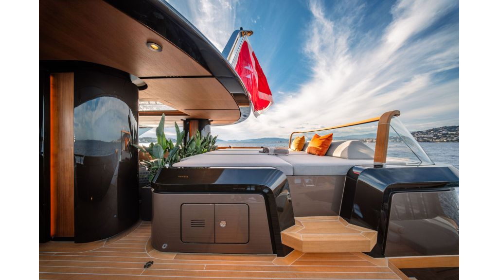 Raja2 MotorYacht (002)
