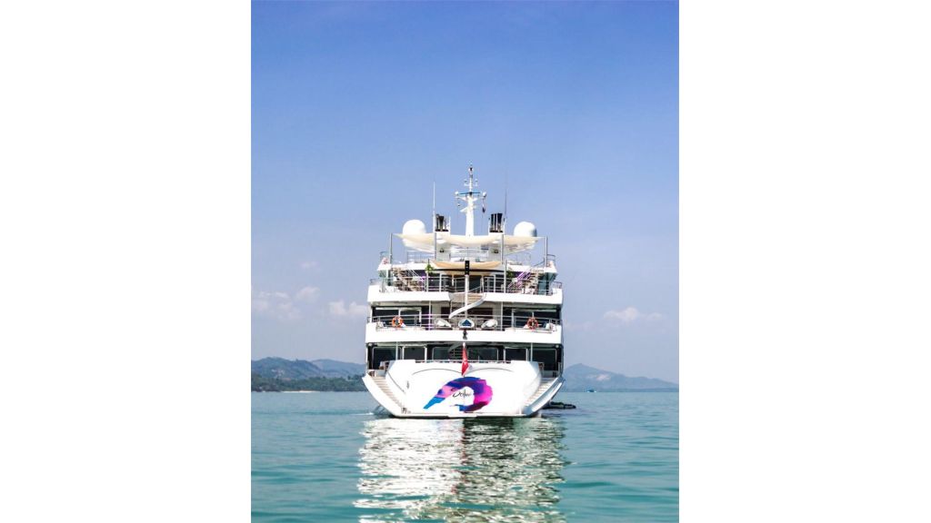 Saluzi Motor Yacht (002)