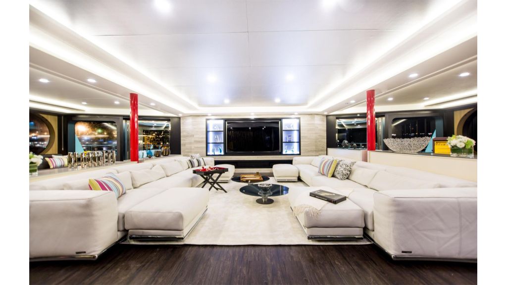 Saluzi Motor Yacht (007)