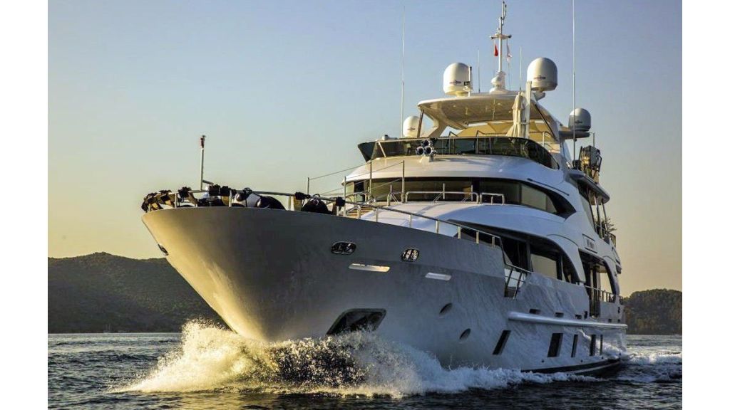 Benetti Tradition Supreme 108 (05)