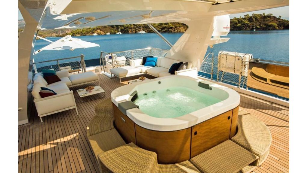 Benetti Tradition Supreme 108 (25)