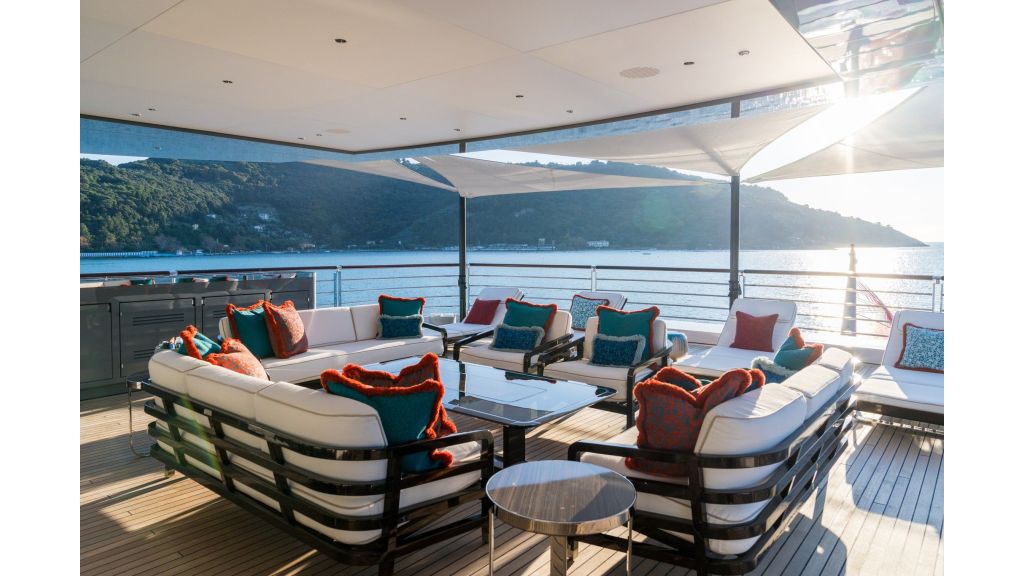 POLESTAR-Mega Yacht (2)