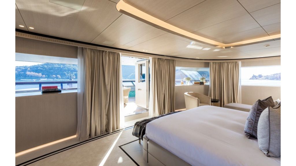 POLESTAR-Mega Yacht (21)