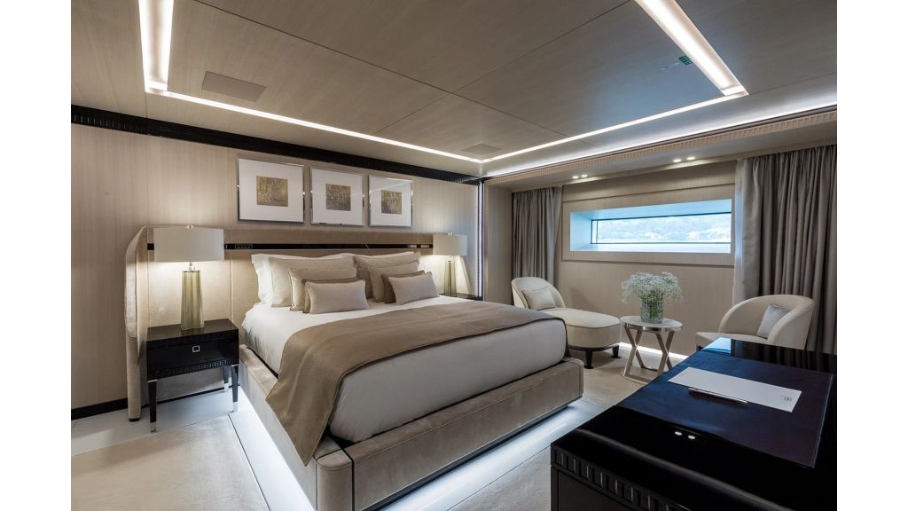 POLESTAR-Mega Yacht (5)