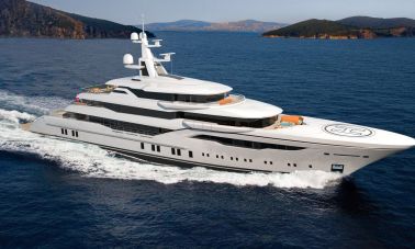 74m Mega Yacht in Construction (1)
